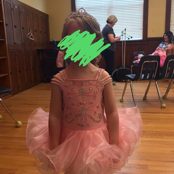 Pageant/ Formal Dress - Picture 3 of 4